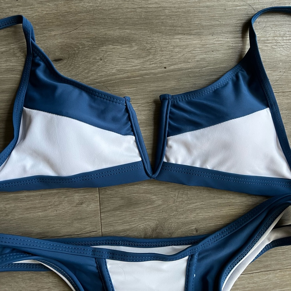 ✨sold✨ NWT Kappa Crew Electra’s Bikini Set - Picture 2 of 6